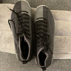 Under Armour - Heat Seeker Fitness Lifestyle Athletic and Training Shoes
